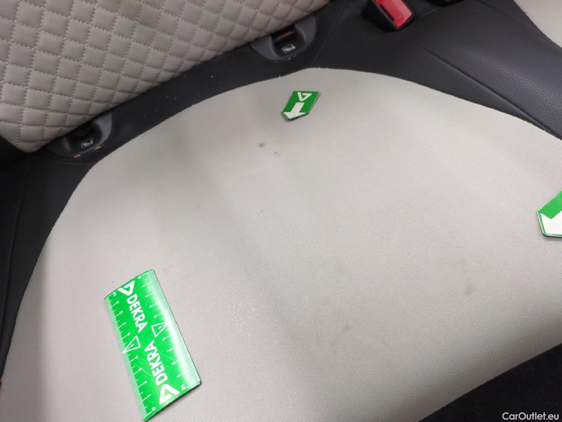  Fiat  500 FIAT  / 2015 / 3P / Berline Hybrid 1.0 BSG 70 ch Dolcevita #2