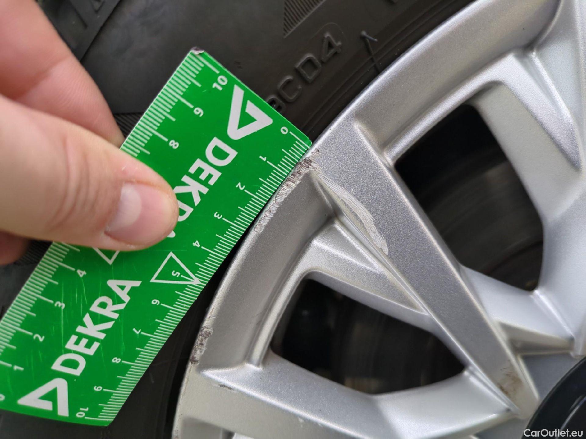  Fiat  500 FIAT  / 2015 / 3P / Berline Hybrid 1.0 BSG 70 ch Dolcevita #7