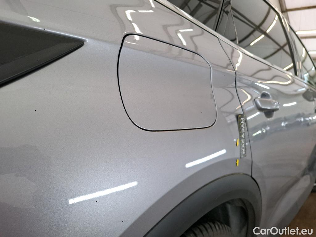  DS  DS7 DS DS 7 Crossback / 2017 / 5P / SUV E-TENSE 225 PERFORMANCE Line #3