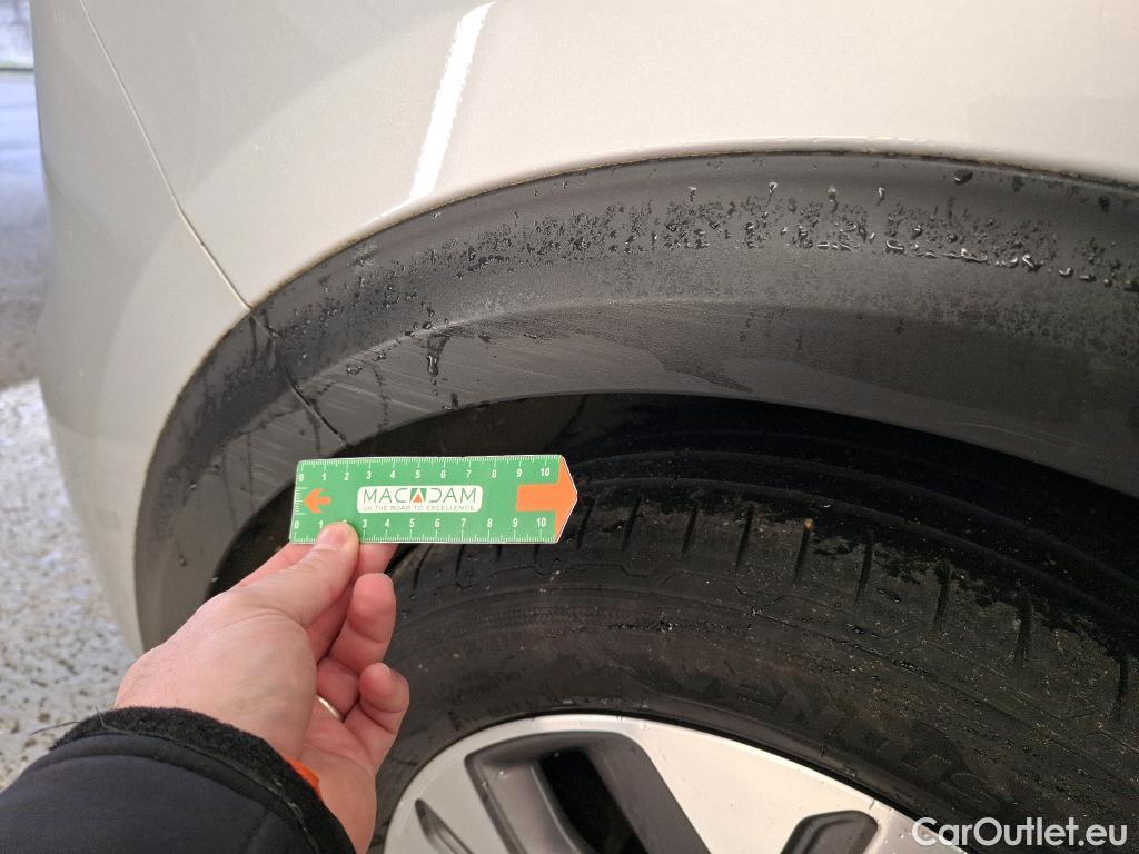  KIA  Niro  e- Design 64kWh BVA #47