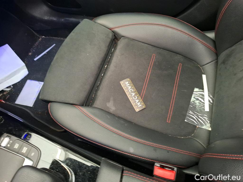  Mercedes  CLA-Klasse MERCEDES-BENZ CLA Coupe / 2019 / 4P / Coupé CLA 250 e AMG Line #95