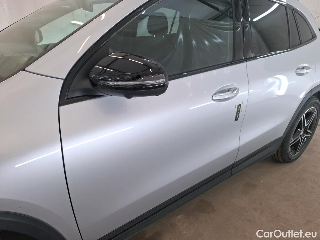  Mercedes  GLA MERCEDES-BENZ  / 2020 / 5P / SUV 1.3  250 e AMG LINE DCT #1
