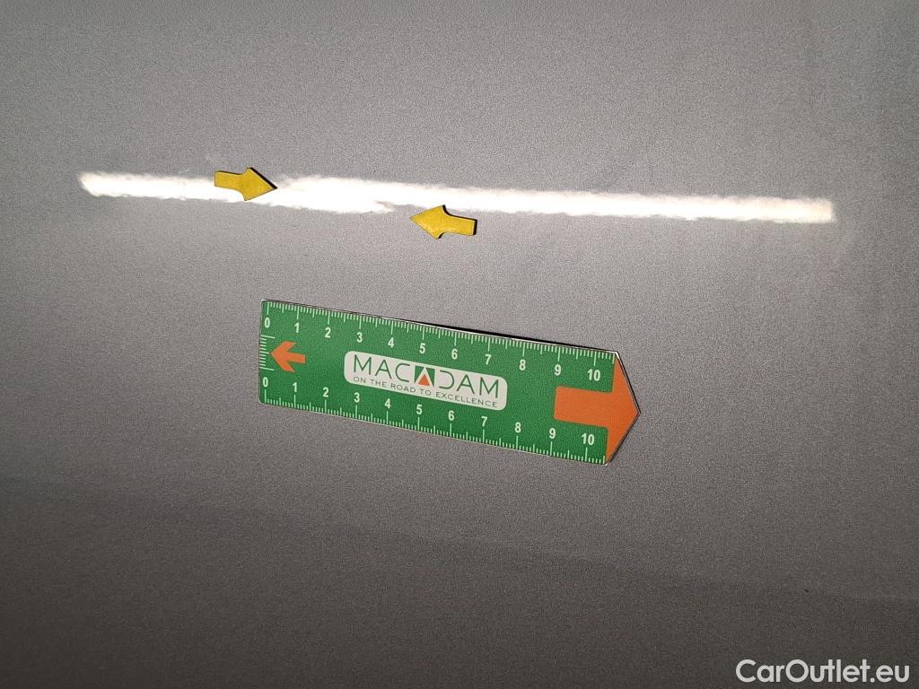  Land Rover  Discovery LAND ROVER  Sport / 2019 / 5P / SUV 1.5 P300e PHEV AUTO 4WD R-Dynamic SE #2