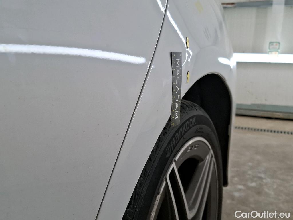  Mercedes  CLA-Klasse MERCEDES-BENZ CLA Coupe / 2019 / 4P / Coupé CLA 250 e AMG Line #81