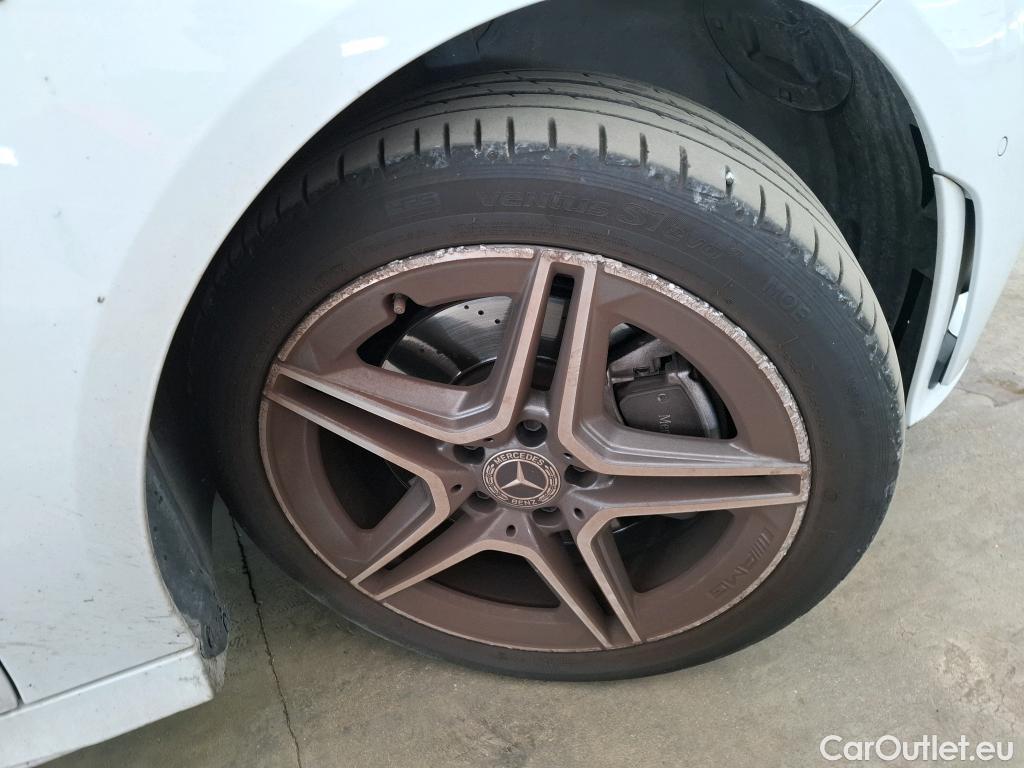  Mercedes  CLA-Klasse MERCEDES-BENZ CLA Coupe / 2019 / 4P / Coupé CLA 250 e AMG Line #10