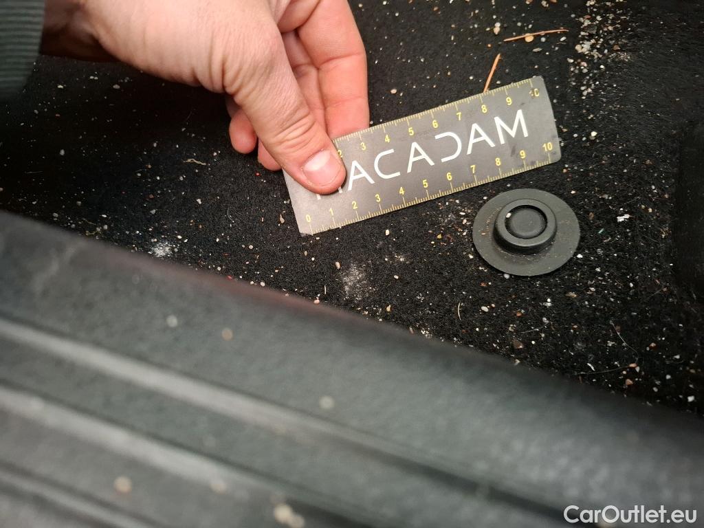  Mercedes  CLA-Klasse MERCEDES-BENZ CLA Coupe / 2019 / 4P / Coupé CLA 250 e AMG Line #37