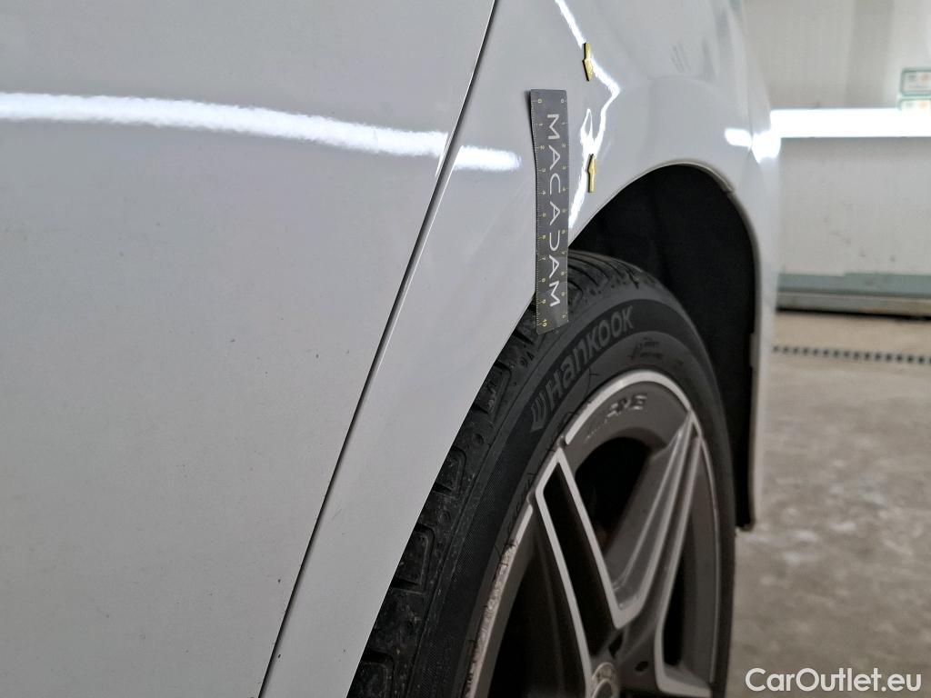  Mercedes  CLA-Klasse MERCEDES-BENZ CLA Coupe / 2019 / 4P / Coupé CLA 250 e AMG Line #82