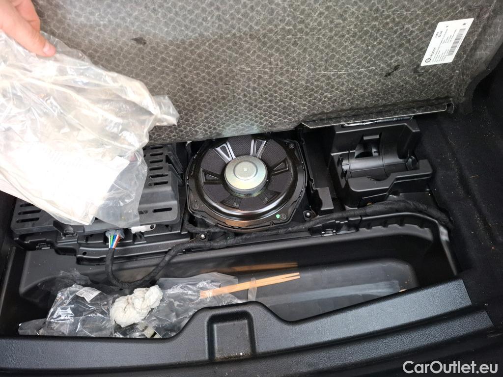  Mercedes  CLA-Klasse MERCEDES-BENZ CLA Coupe / 2019 / 4P / Coupé CLA 250 e AMG Line #90