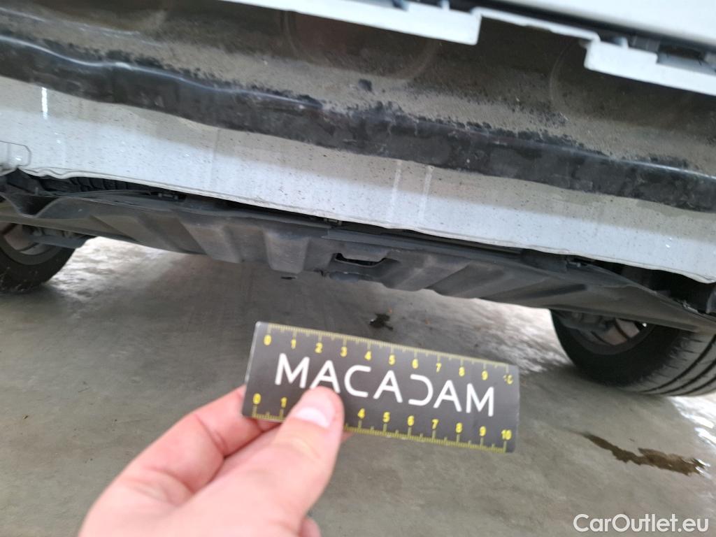  Mercedes  CLA-Klasse MERCEDES-BENZ CLA Coupe / 2019 / 4P / Coupé CLA 250 e AMG Line #72