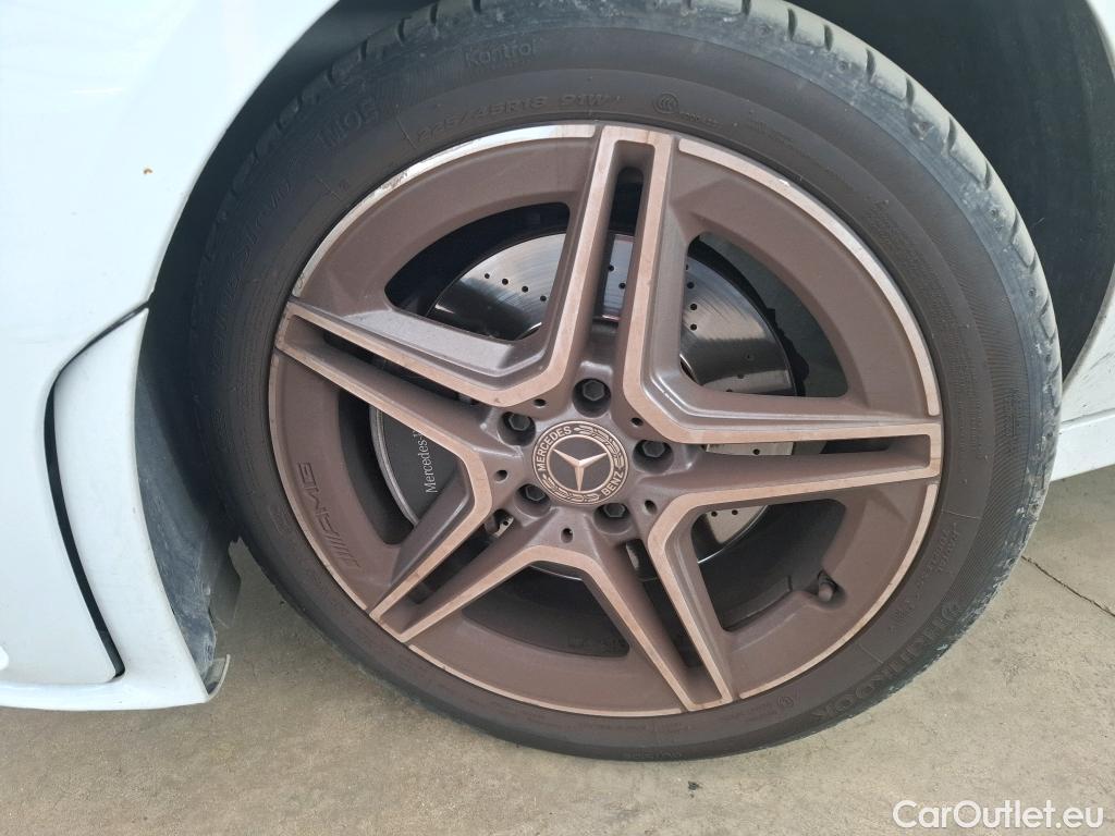  Mercedes  CLA-Klasse MERCEDES-BENZ CLA Coupe / 2019 / 4P / Coupé CLA 250 e AMG Line #68