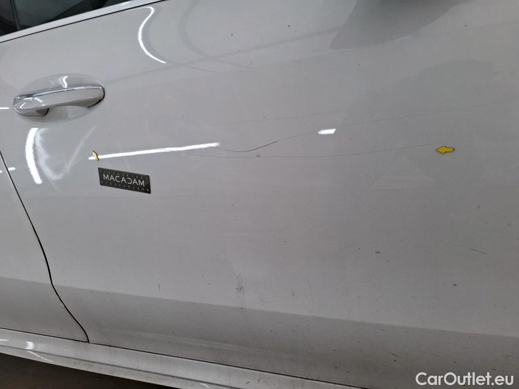  Mercedes  CLA-Klasse MERCEDES-BENZ CLA Coupe / 2019 / 4P / Coupé CLA 250 e AMG Line #50