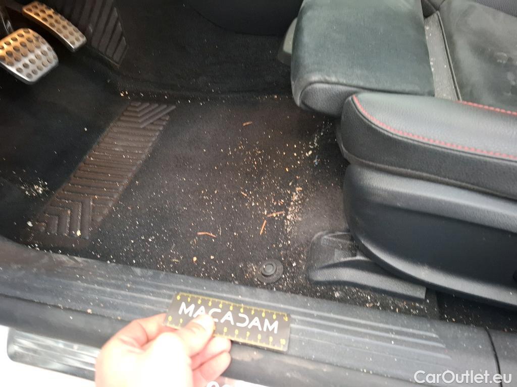  Mercedes  CLA-Klasse MERCEDES-BENZ CLA Coupe / 2019 / 4P / Coupé CLA 250 e AMG Line #36