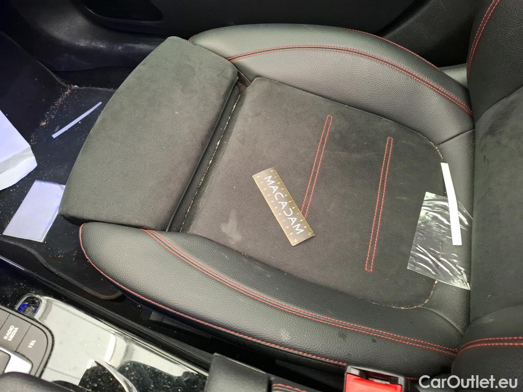  Mercedes  CLA-Klasse MERCEDES-BENZ CLA Coupe / 2019 / 4P / Coupé CLA 250 e AMG Line #94