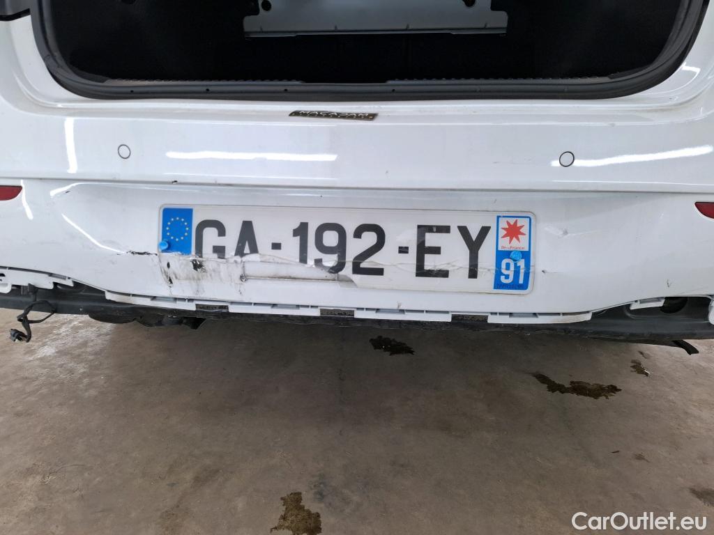  Mercedes  CLA-Klasse MERCEDES-BENZ CLA Coupe / 2019 / 4P / Coupé CLA 250 e AMG Line #58