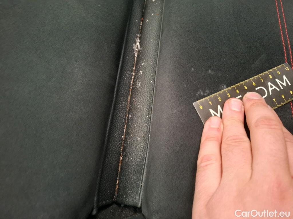  Mercedes  CLA-Klasse MERCEDES-BENZ CLA Coupe / 2019 / 4P / Coupé CLA 250 e AMG Line #26