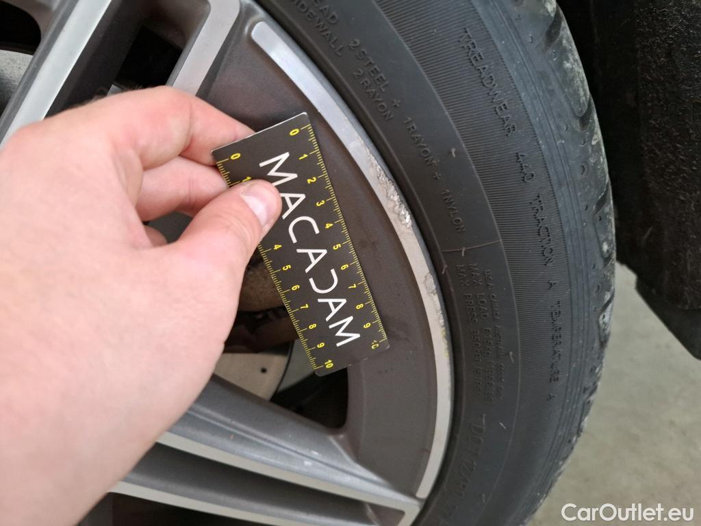  Mercedes  CLA-Klasse MERCEDES-BENZ CLA Coupe / 2019 / 4P / Coupé CLA 250 e AMG Line #9