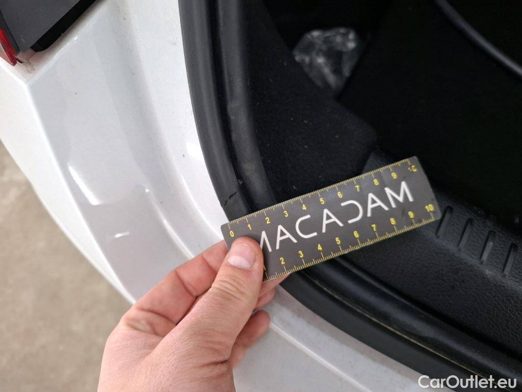  Mercedes  CLA-Klasse MERCEDES-BENZ CLA Coupe / 2019 / 4P / Coupé CLA 250 e AMG Line #76