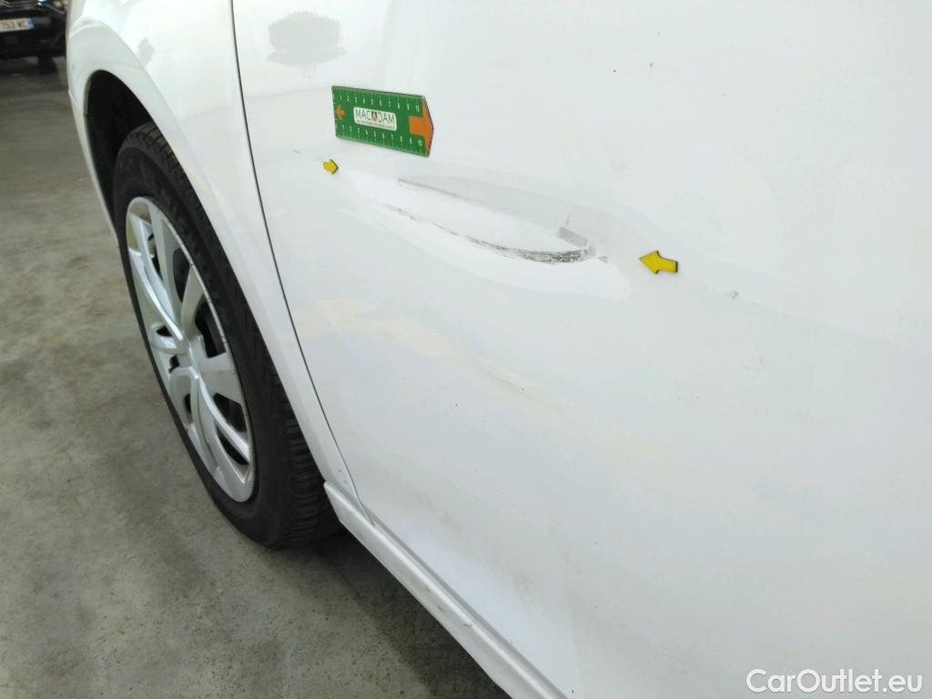  Opel  Corsa  F e Edition Business 50kWh BVA #2