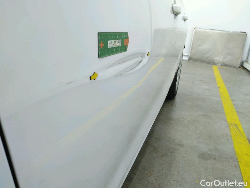  Opel  Corsa  F e Edition Business 50kWh BVA #3