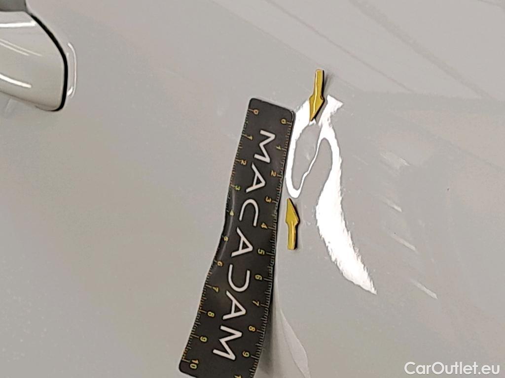  Renault  Captur RENAULT  / 2019 / 5P / SUV Intens E-TECH Plug-in 160 #6