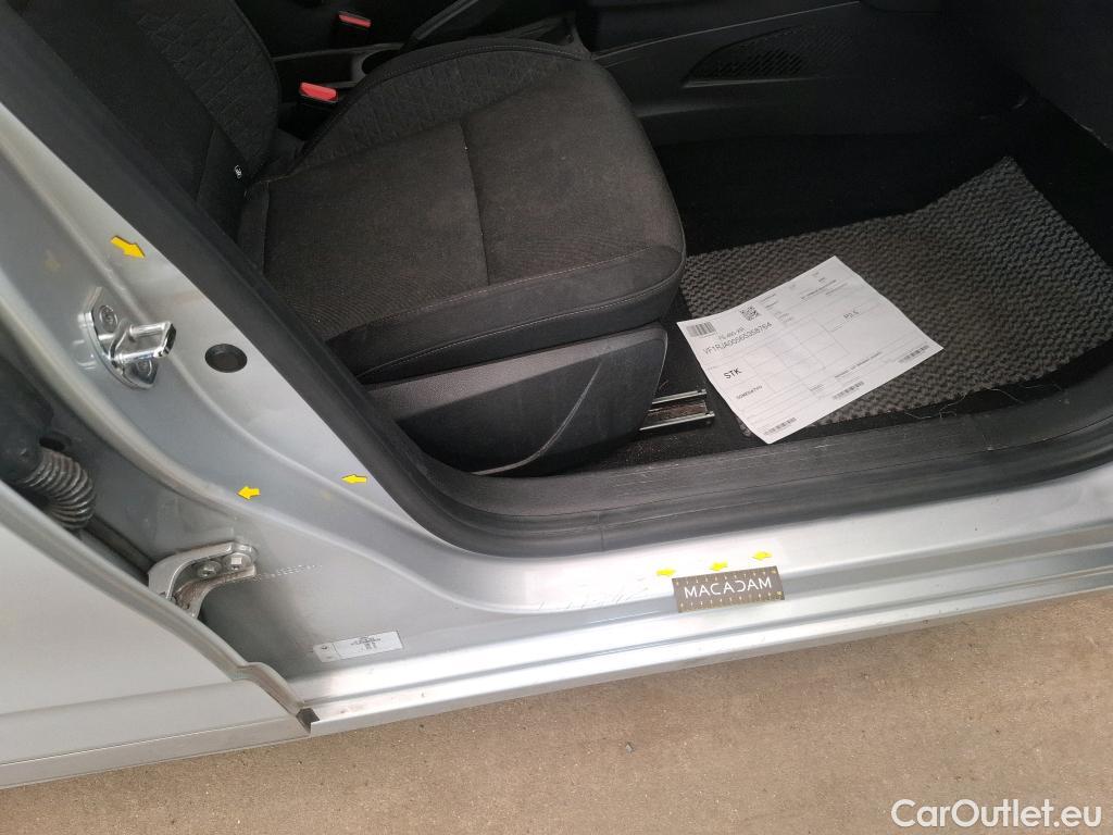  Renault  Clio  V Business 1.6 E-TECH Hybrid 140CV BVA6 E6d #103