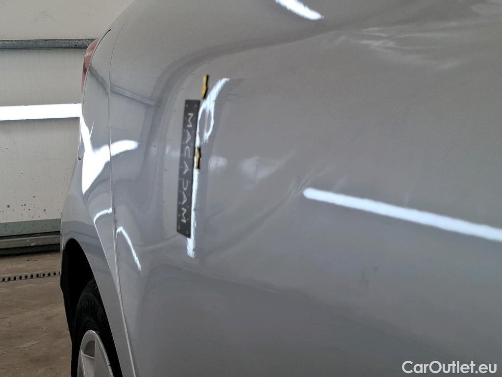  Renault  Clio  V Business 1.6 E-TECH Hybrid 140CV BVA6 E6d #32