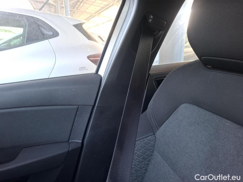  Renault  Clio  V Business 1.6 E-TECH Hybrid 140CV BVA6 E6d #168