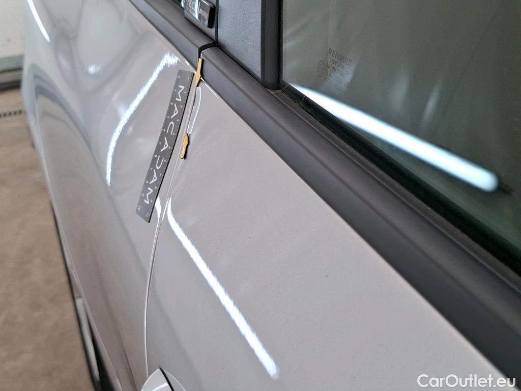  Renault  Clio  V Business 1.6 E-TECH Hybrid 140CV BVA6 E6d #35