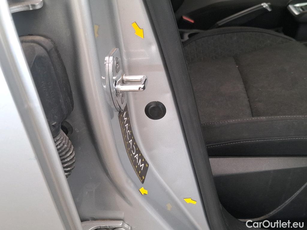  Renault  Clio  V Business 1.6 E-TECH Hybrid 140CV BVA6 E6d #106