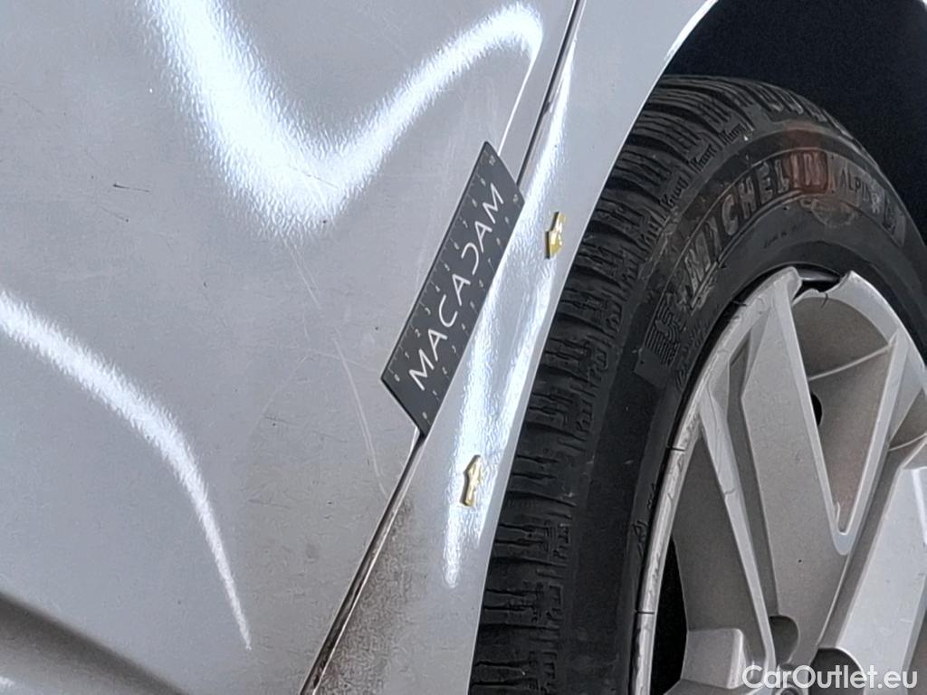  Renault  Clio  V Business 1.6 E-TECH Hybrid 140CV BVA6 E6d #61