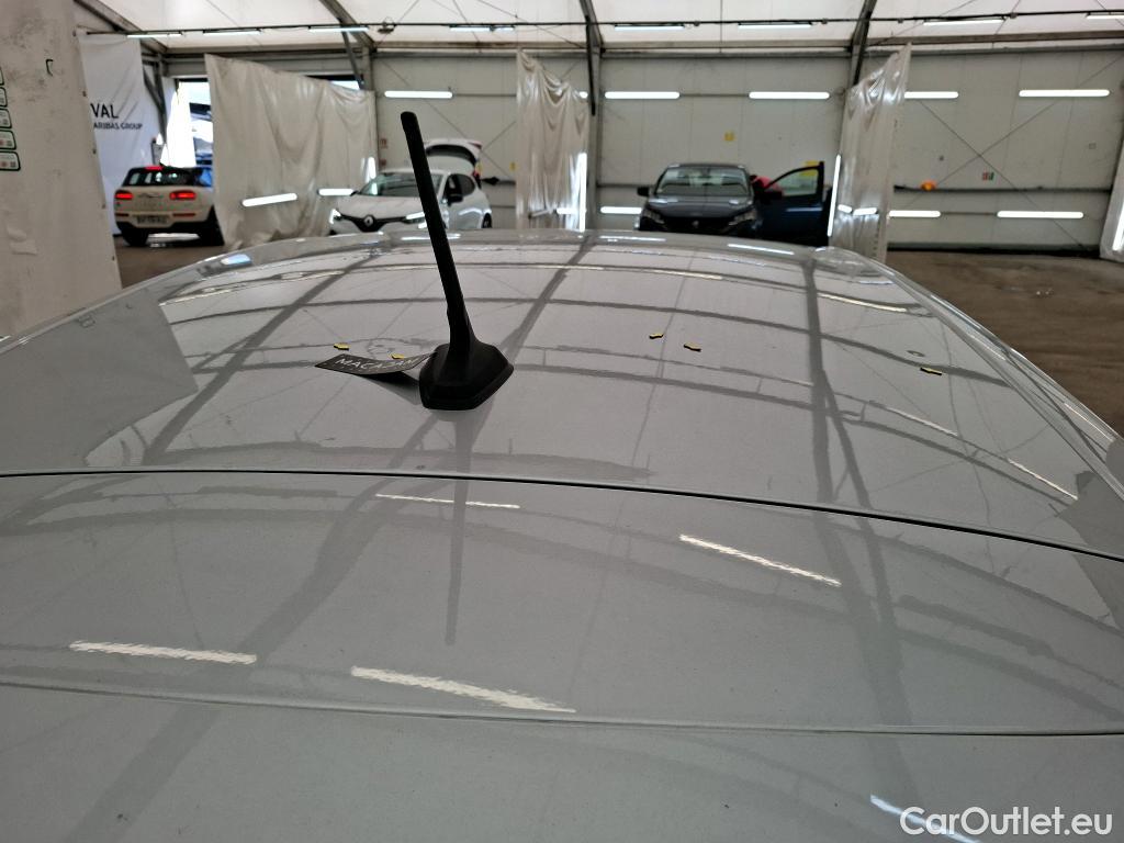  Renault  Clio  V Business 1.6 E-TECH Hybrid 140CV BVA6 E6d #1