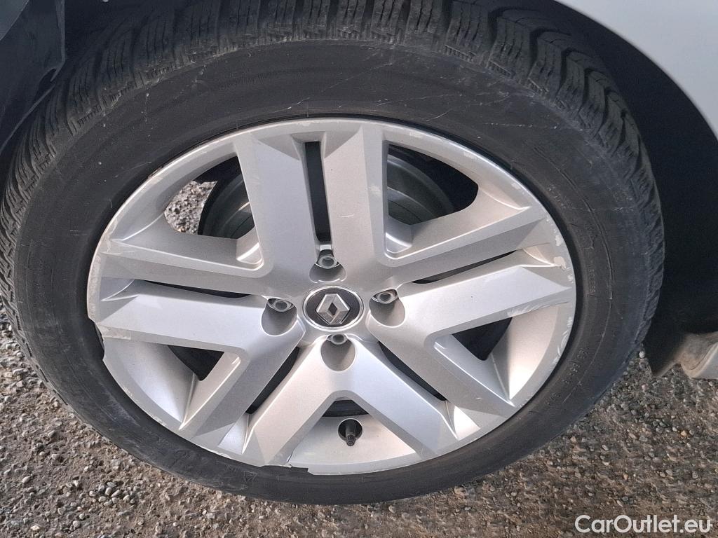  Renault  Clio  V Business 1.6 E-TECH Hybrid 140CV BVA6 E6d #136