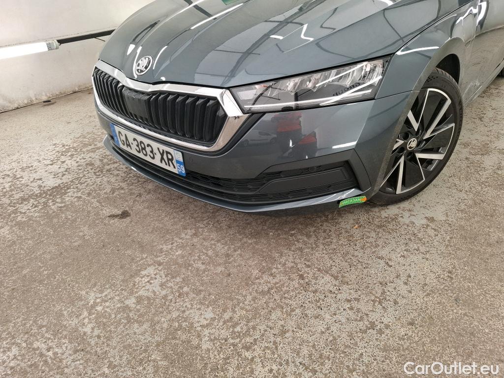  Skoda  Octavia SKODA  Combi / 2020 / 5P / Break 1.4 TSI PHEV iV 204 DSG6e Business #10