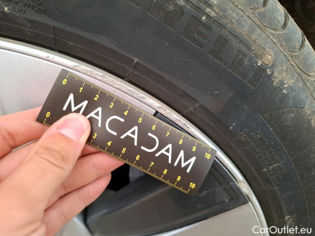  Tesla  Model Y TESLA  / 2020 / 5P / SUV Long Range Dual Motor AWD #18