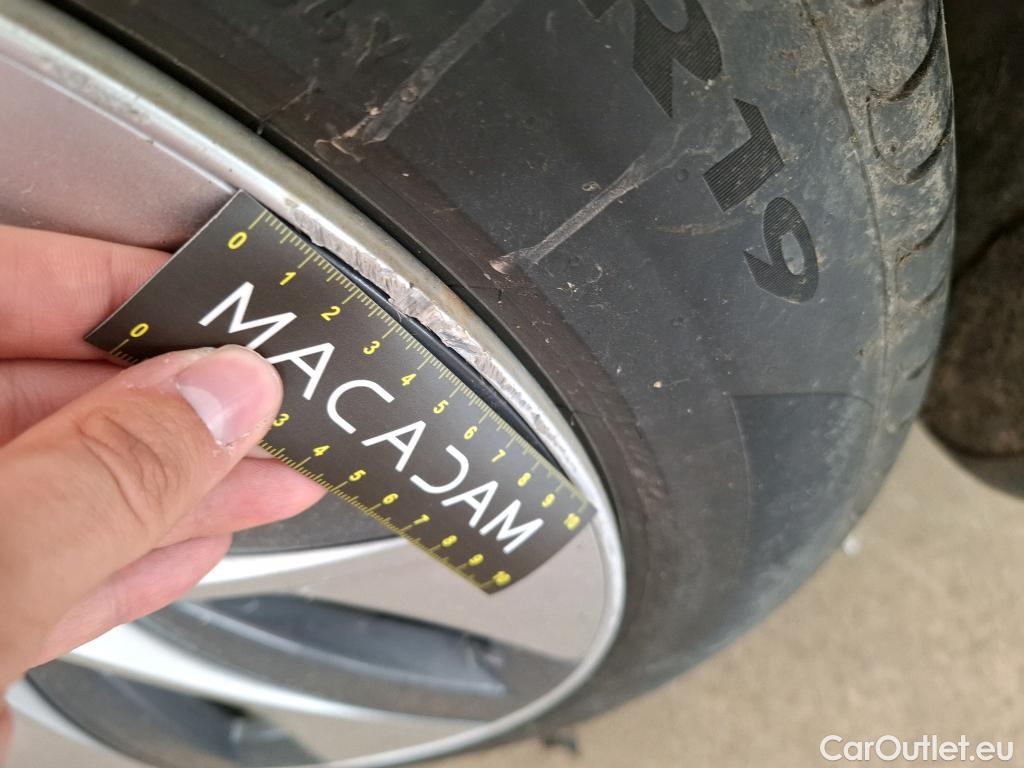  Tesla  Model Y TESLA  / 2020 / 5P / SUV Long Range Dual Motor AWD #25