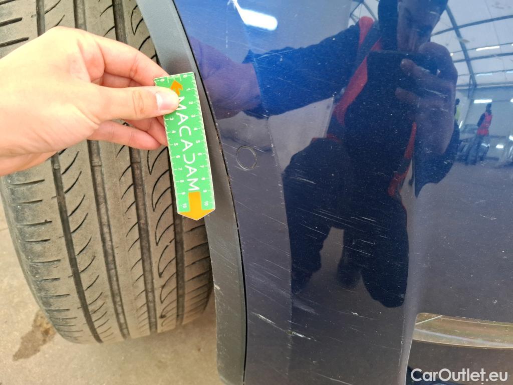  Tesla  Model Y TESLA  / 2020 / 5P / SUV Long Range Dual Motor AWD #9