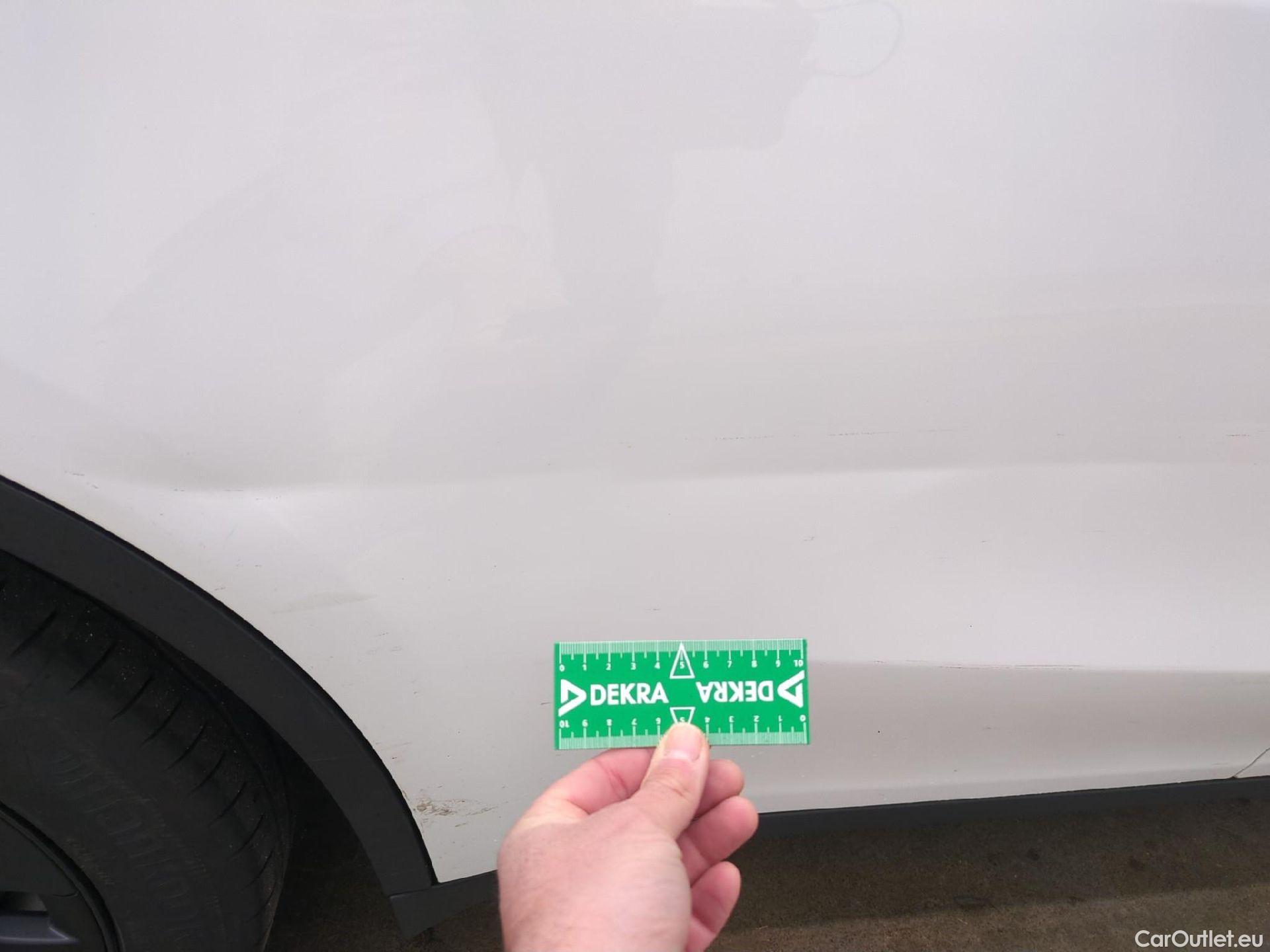  Tesla  Model Y TESLA  / 2020 / 5P / SUV Grande Autonomie Dual-Motor AWD #16