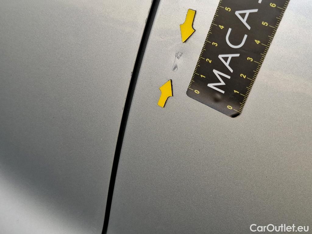  Toyota  Corolla TOYOTA  / 2018 / 5P / Berline Hybride 122h Dynamic Business Supp Lomb #15