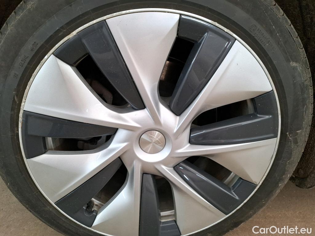  Tesla  Model Y TESLA  / 2020 / 5P / SUV Long Range Dual Motor AWD #28