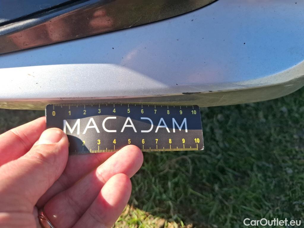  Toyota  Corolla TOYOTA  / 2018 / 5P / Berline Hybride 122h Dynamic Business Supp Lomb #2