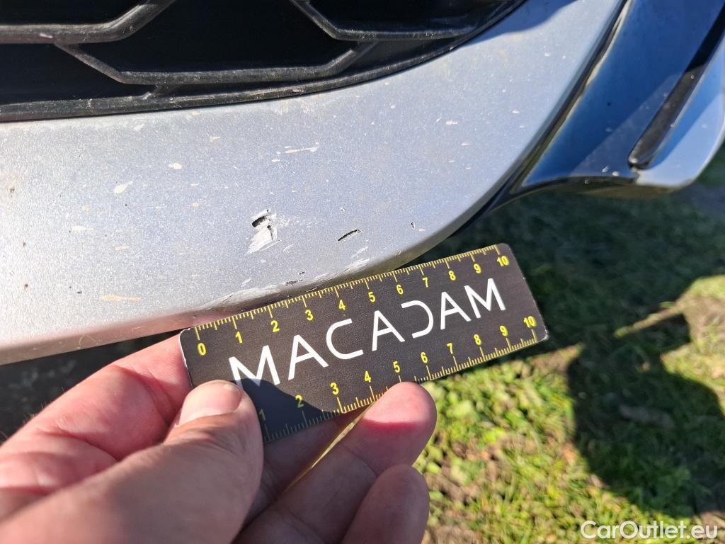  Toyota  Corolla TOYOTA  / 2018 / 5P / Berline Hybride 122h Dynamic Business Supp Lomb #11