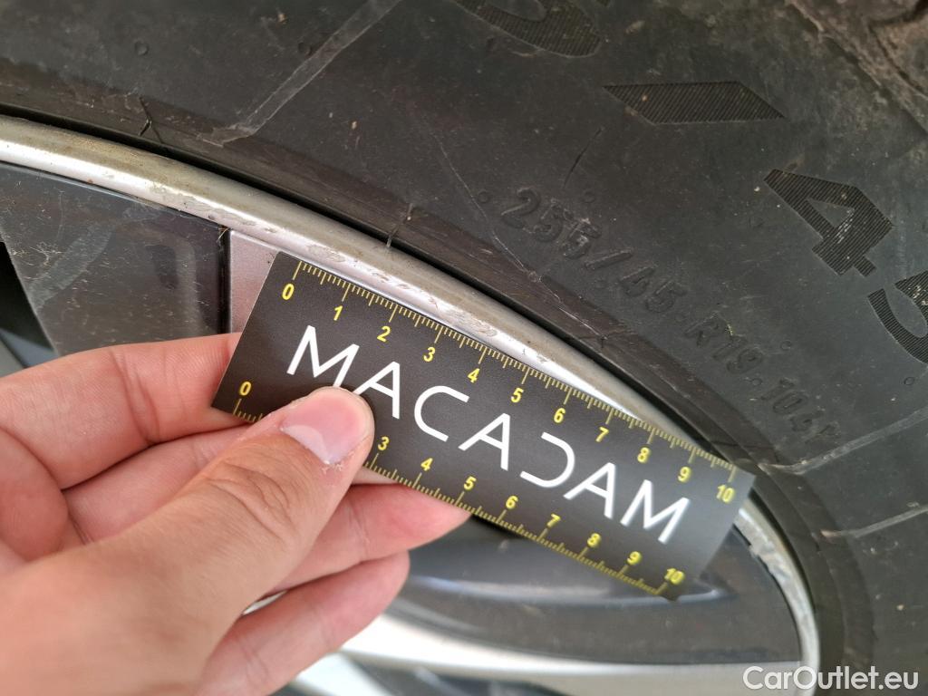  Tesla  Model Y TESLA  / 2020 / 5P / SUV Long Range Dual Motor AWD #24