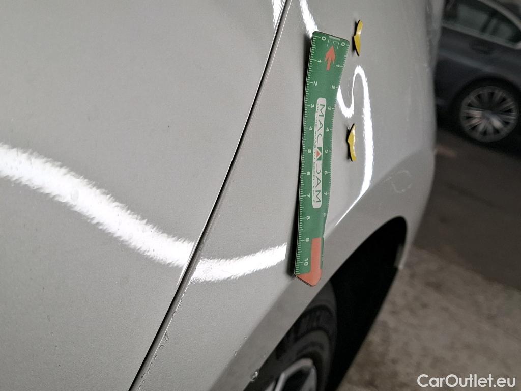  Toyota  Corolla TOYOTA  Touring Sports 2018 5P Break Hybride 184h Design #65