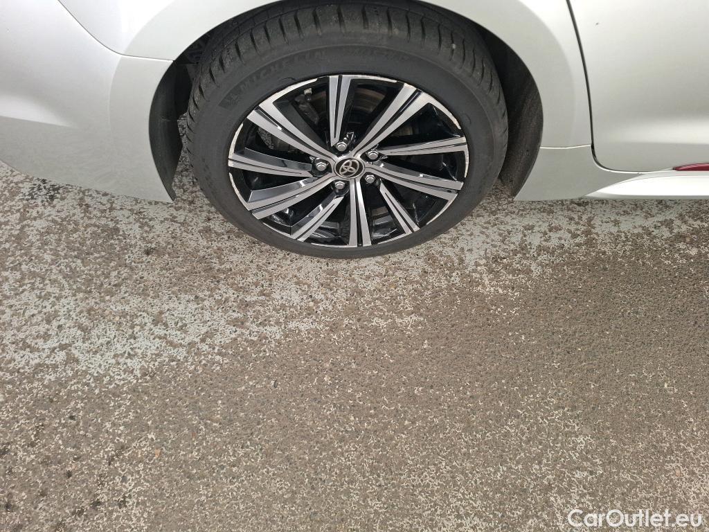  Toyota  Corolla TOYOTA  Touring Sports 2018 5P Break Hybride 184h Design #50