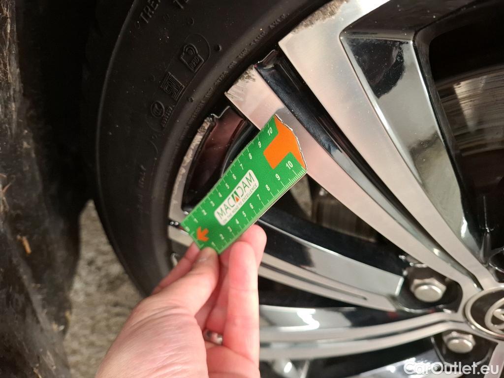  Toyota  Corolla TOYOTA  Touring Sports 2018 5P Break Hybride 184h Design #58