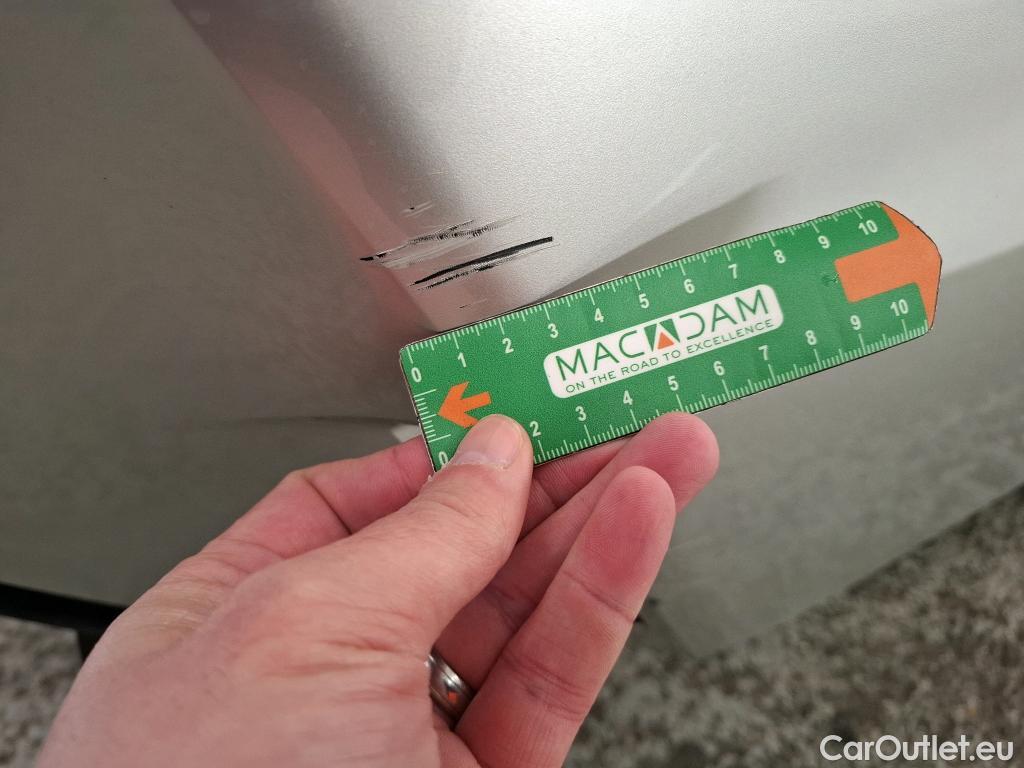  Toyota  Corolla TOYOTA  Touring Sports 2018 5P Break Hybride 184h Design #39