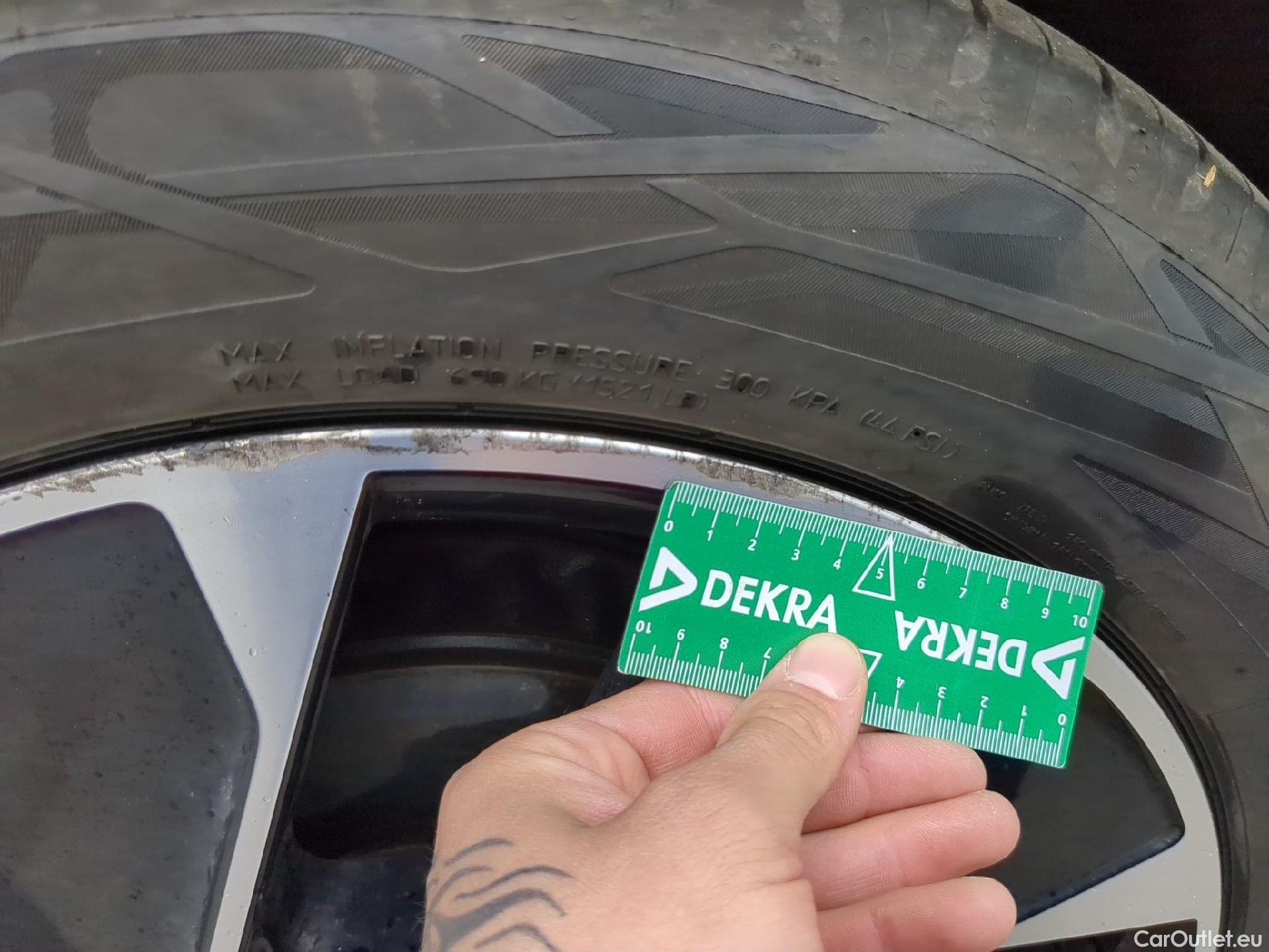  Volkswagen  ID.3 VOLKSWAGEN  / 2020 / 5P / Berline 58 kWh 204ch Pro Performance Active(SL) #7