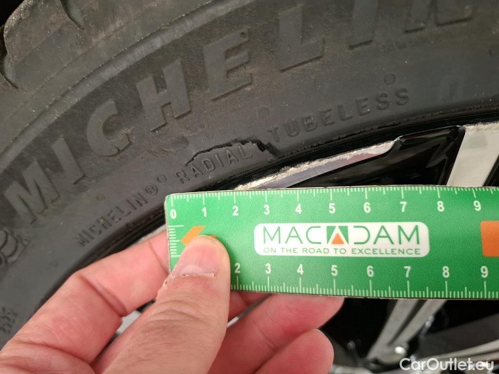  Toyota  Corolla TOYOTA  Touring Sports 2018 5P Break Hybride 184h Design #31