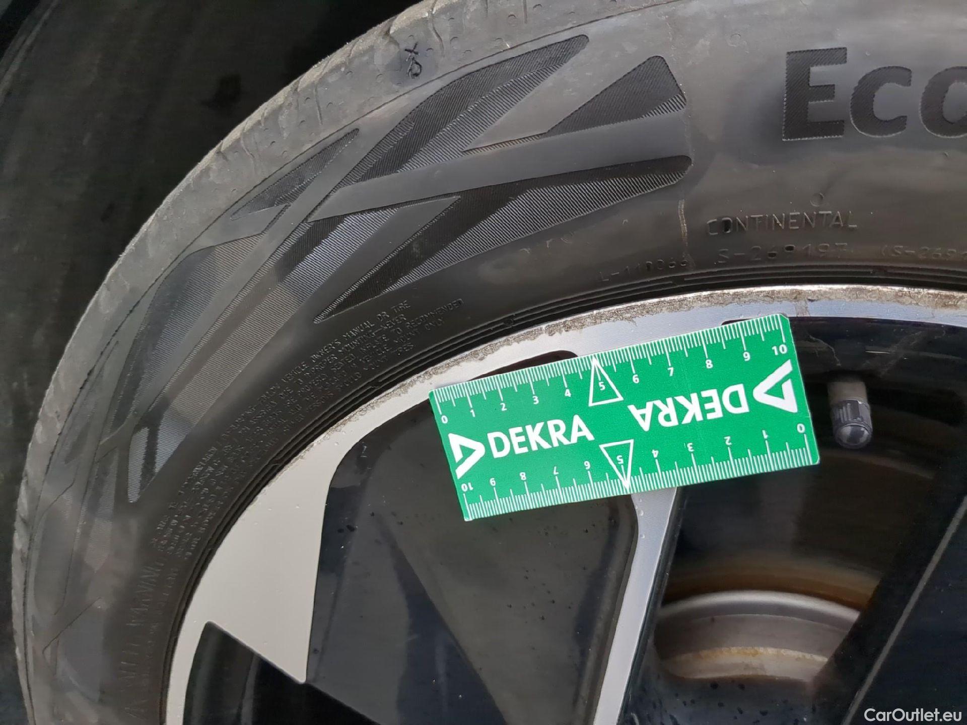  Volkswagen  ID.3 VOLKSWAGEN  / 2020 / 5P / Berline 58 kWh 204ch Pro Performance Active(SL) #1