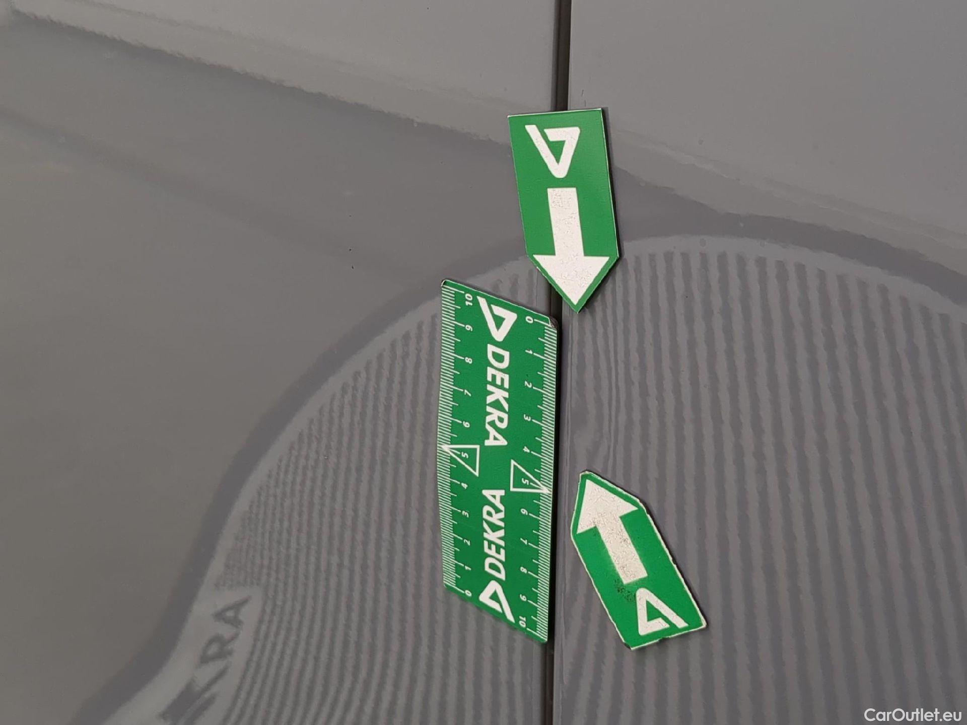  Volkswagen  ID.3 VOLKSWAGEN  / 2020 / 5P / Berline 58 kWh 204ch Pro Performance Active(SL) #13